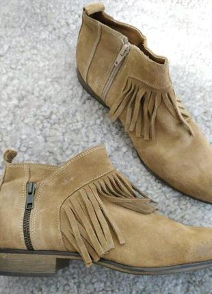Стильные женские фирменные ботинки от catwalk - 39 р