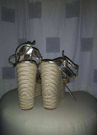 Босоножки 3