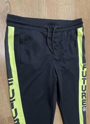 Новые спортивные штаны chapter размер м