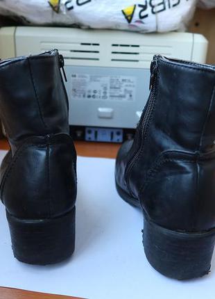 Жіночі зимові чоботи на низькому каблуці натуральна шкіра на байку 37 р. чорні3 фото