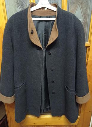 Куртка-пальто.