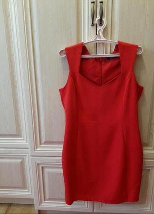 Красное платье фирменное5 фото