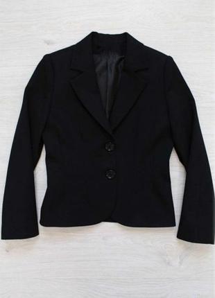 Черный пиджак