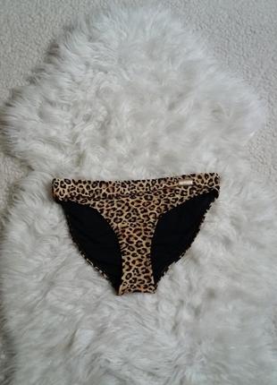 Плавки в анімалістичний принт з золотистою фурнітурою