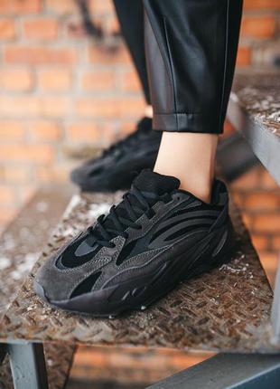 Кросівки чоловічі adidas адідас yeezy boost 700