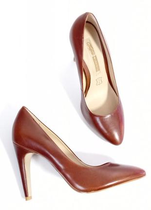 Кожаные женские красивые туфли от bufallo 37/5-38 р - оригинал