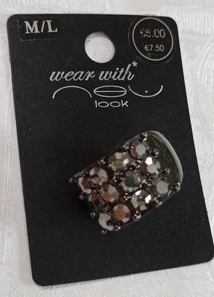 Кольцо коктельное, покрытие  родий, вставки черные кристаллы