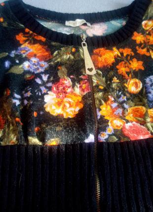 Теплое платье в цветочный принт на молнии2 фото