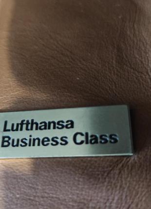 Дорожная косметичка, объемная, вместительная. lufthansa business class