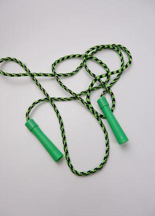 Скакалка зеленая салатовая яркая для гимнастики тряпичная веревка 2,5 м
