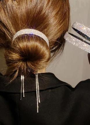 Заколка с камнями