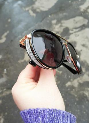 Стильные солнцезащитные  очки капля polarized 2018