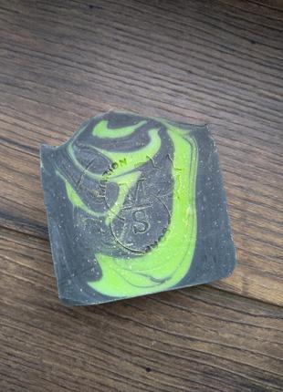 Твердий шампунь з нуля для жирного волосся