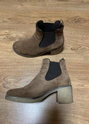 Челси замшевые 39 рыжие коричневые подошва каучук