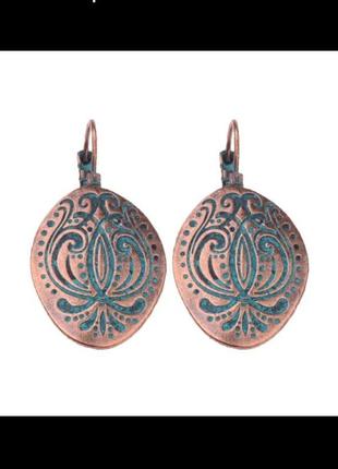 Оригинальные серьги с удобной английской застёжкой