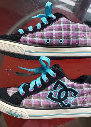 Dc shoes кеды обувь на шнурках девочке  31 р 19.5см стелька