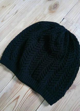 Чорна в'язана шапка h&m divided,бере,панамка.