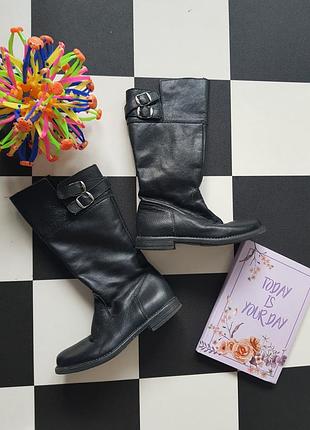 Демисезонные кожаные сапоги