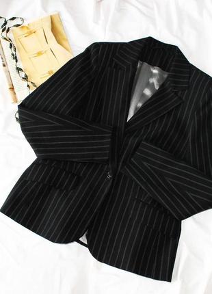 Черный пиджак в полоску new look