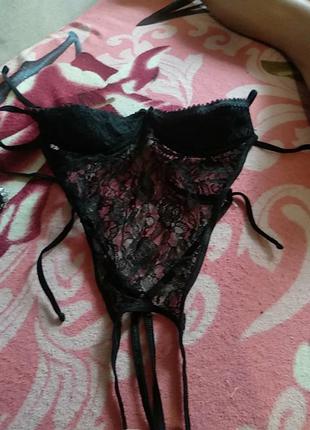 Боди с открытыми частями