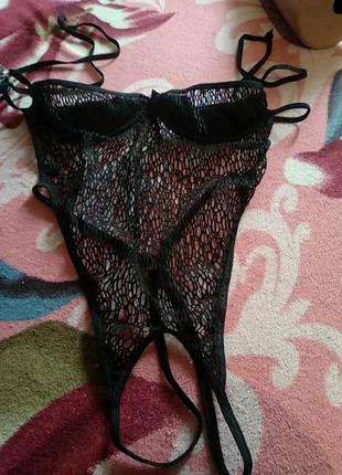 Боди с открытыми частями