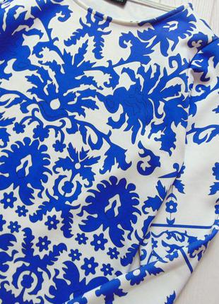 Irkush. размер m. яркое неопреновое платье для девушки