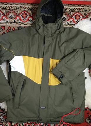 Гірськолижна куртка бренду us-40 америка пог-70cvдлина 81см