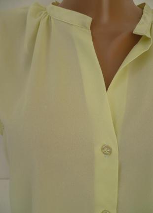 Блуза салатовая с необычной спинкой4 фото