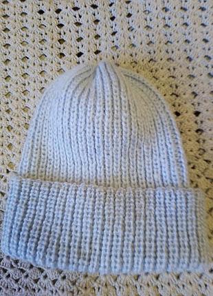 Жіноча зимове в'язана шапка