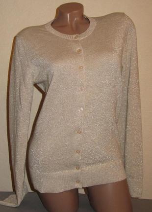 Нарядный бежево-золотистый свитерок от gap. размер m