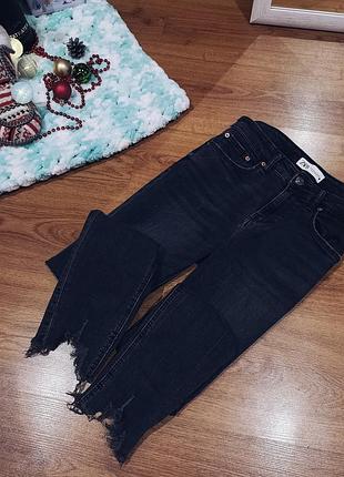 Джинсы от zara