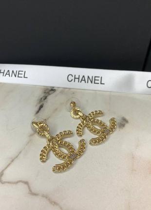Брендовые длинные серьги в позолоте