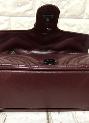 Кожаная сумочка в стиле gucci стёганая бордовая🍒 италия 🇮🇹  італійська шкіряна сумка7 фото
