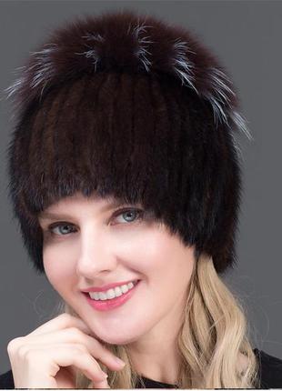 Женская шапка мех норки и лисы цвет коричневый.