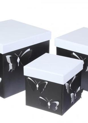 Набір подарункових коробок квадратних чорно-білих "метелики 3d" (комплект 3 шт)1 фото