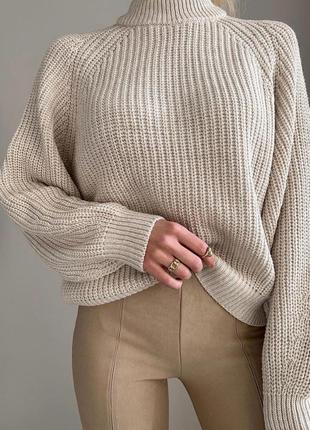 Стильный вязаный свитер1 фото