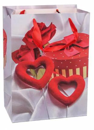 Подарочные пакеты "red heart" (м) 32*26*10 см (упаковка 12 шт)