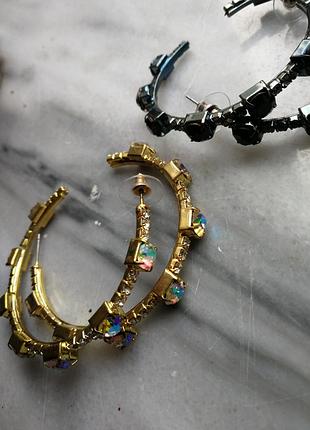 Сережки кільця ошатні чорні і червоні/сеоые камені