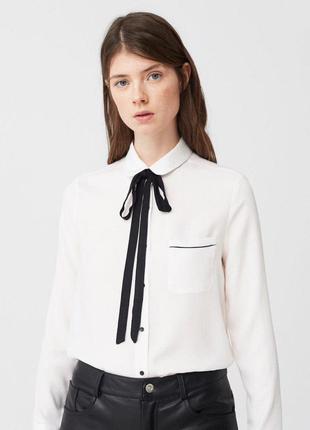 Белая блуза на завязке mango