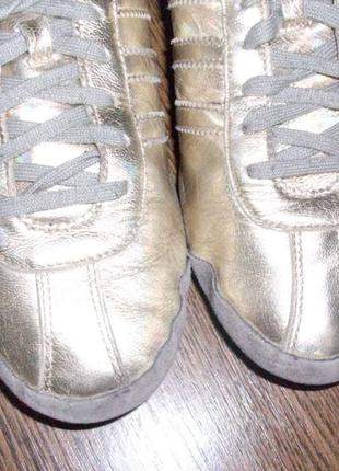 adidas silver streak