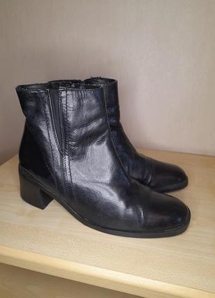 Ботинки женские 38 размер
