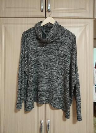 Свитер большого размера