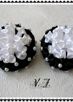 Нарядні чорно-білі банти на резинках. шкільні бантики на перше вересня під форму перший дзвінок