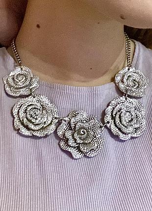 Кольє , намисто у вигляді трояндочок 3