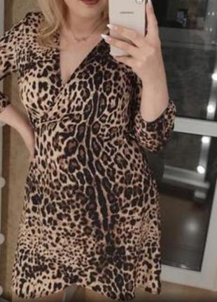 Платье леопардовое с декольте принт тигр 46-48 размера батал