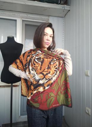 Платок с тигром шёлк 88*90 см3 фото