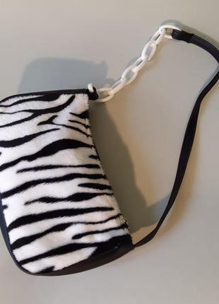 Плюшевая сумочка зебра с цепочкой3 фото