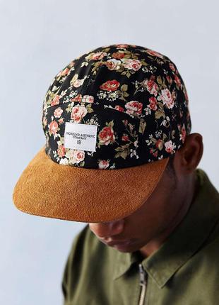 Profound aesthetic x urban outfitters американская  пятипанельная кепка