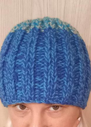 Шапка ручна робота. 54-55р.нитка напіввовна і ангора