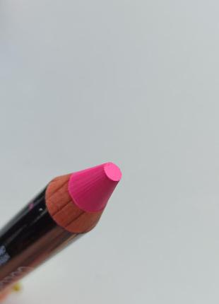 Помадa-карандаш для губ color drama6 фото